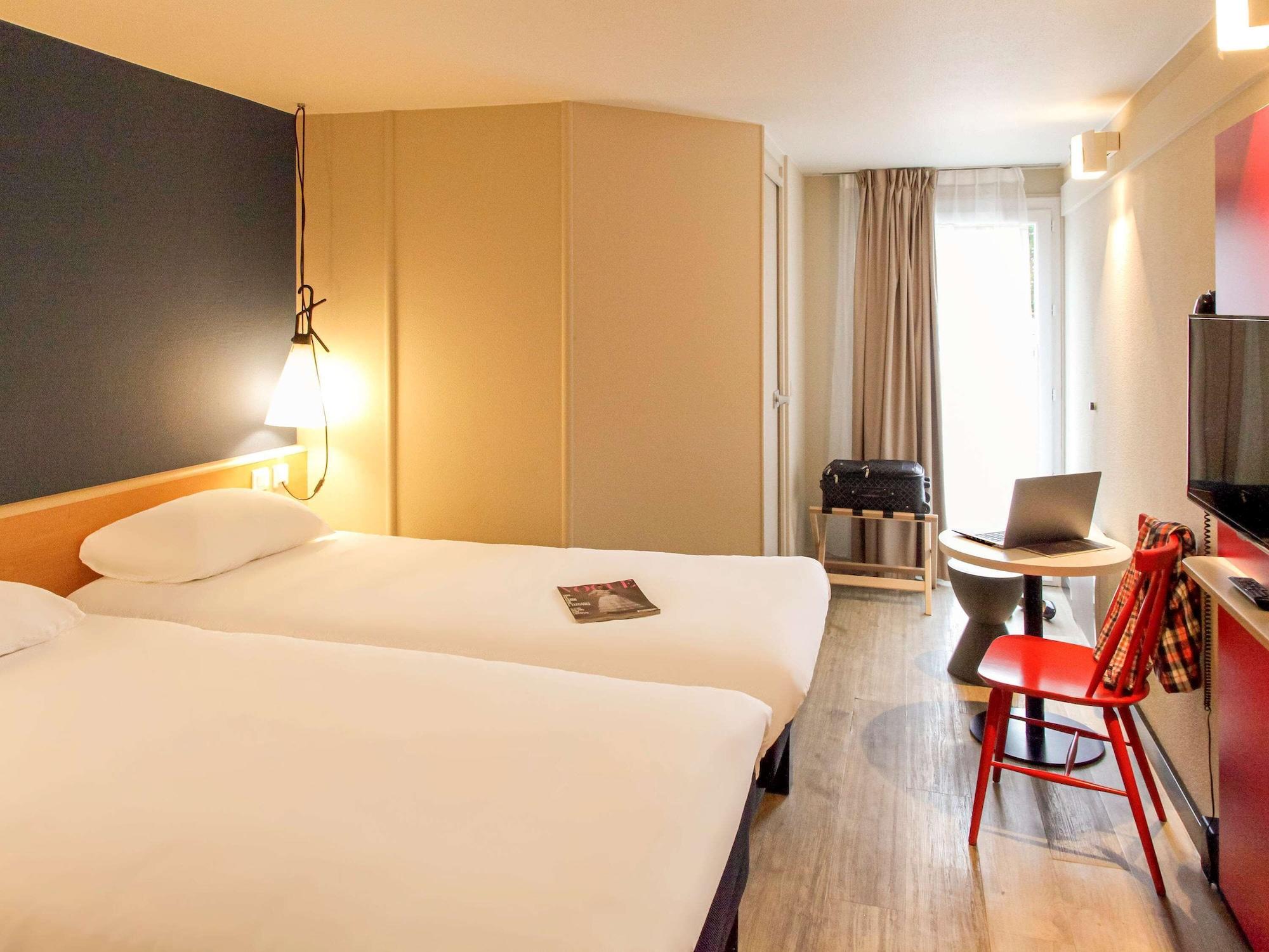 Отель Ibis Brest Kergaradec Экстерьер фото