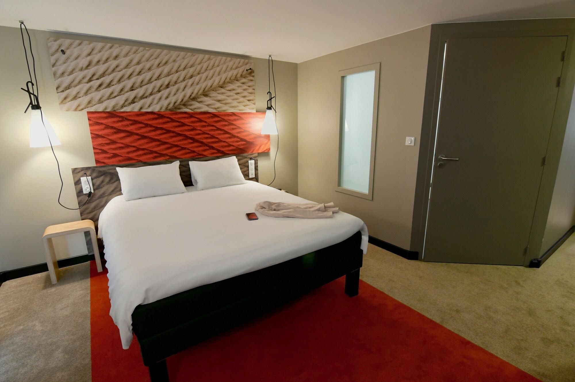 Отель Ibis Brest Kergaradec Экстерьер фото