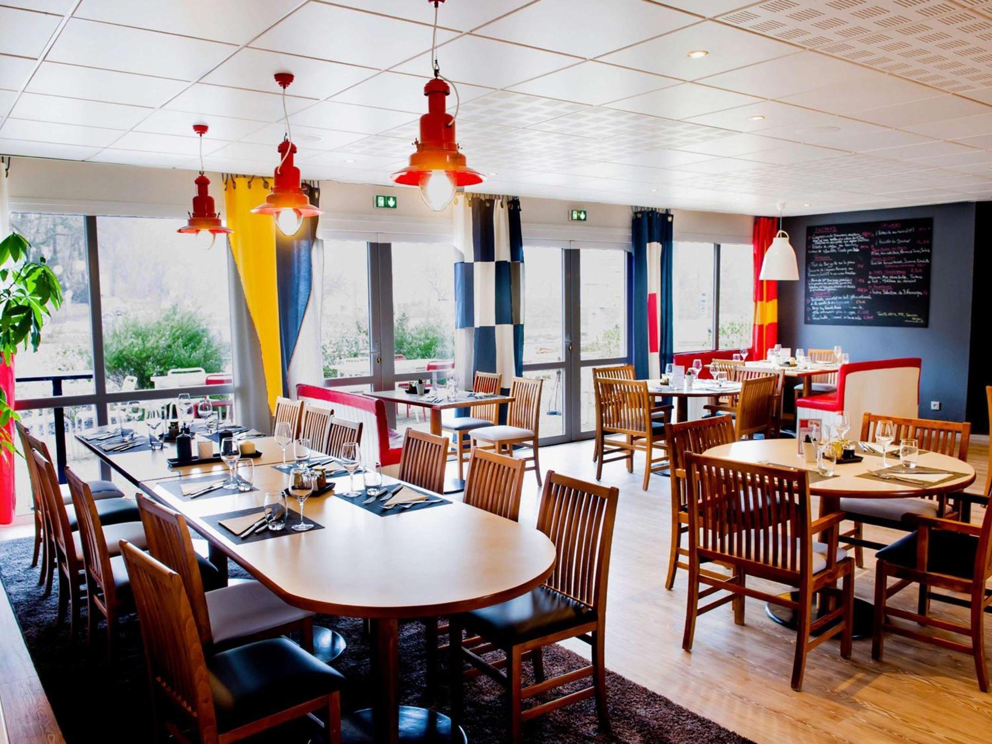 Отель Ibis Brest Kergaradec Экстерьер фото