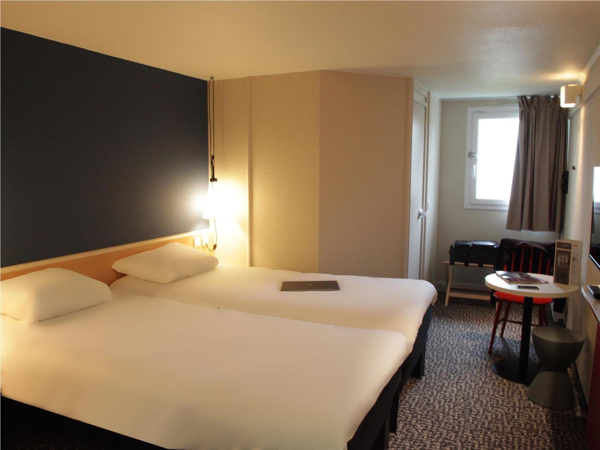 Отель Ibis Brest Kergaradec Экстерьер фото