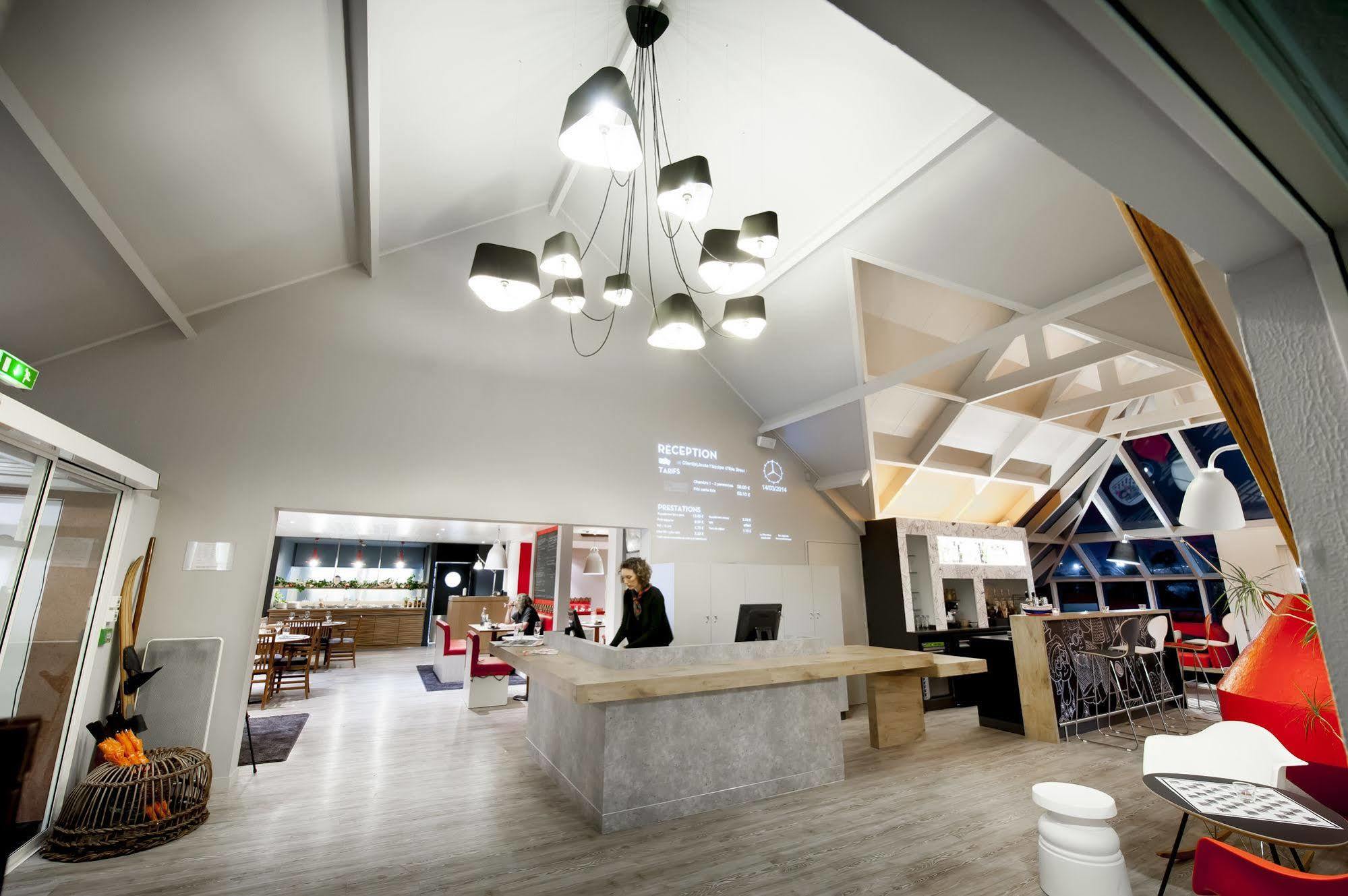 Отель Ibis Brest Kergaradec Экстерьер фото